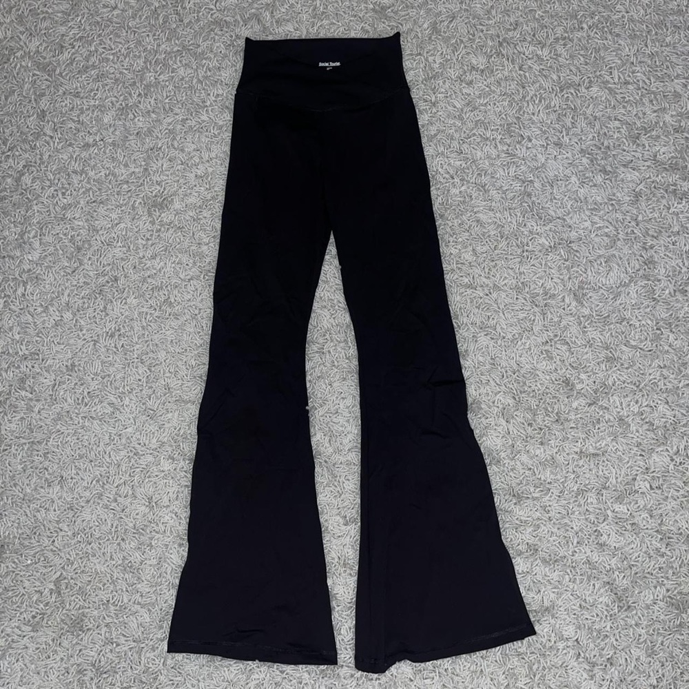 Social Tourist V Waist Yoga Pants!